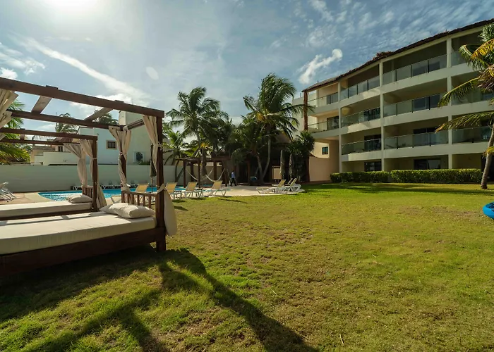 Casa del Puerto by MIJ - Beachfront Hotel