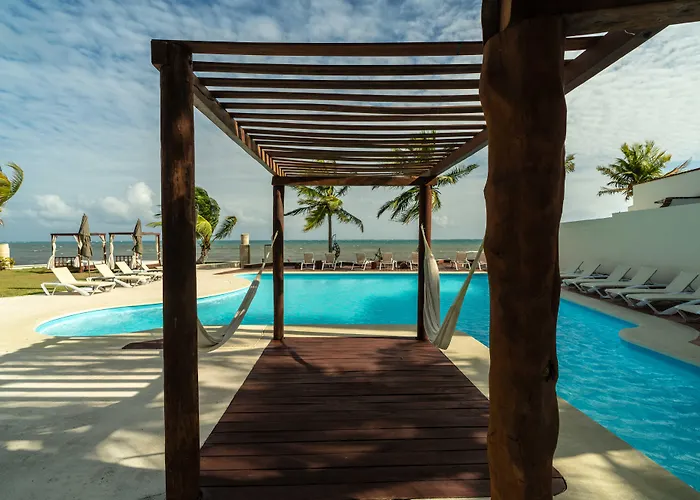 Casa del Puerto by MIJ - Beachfront Hotel