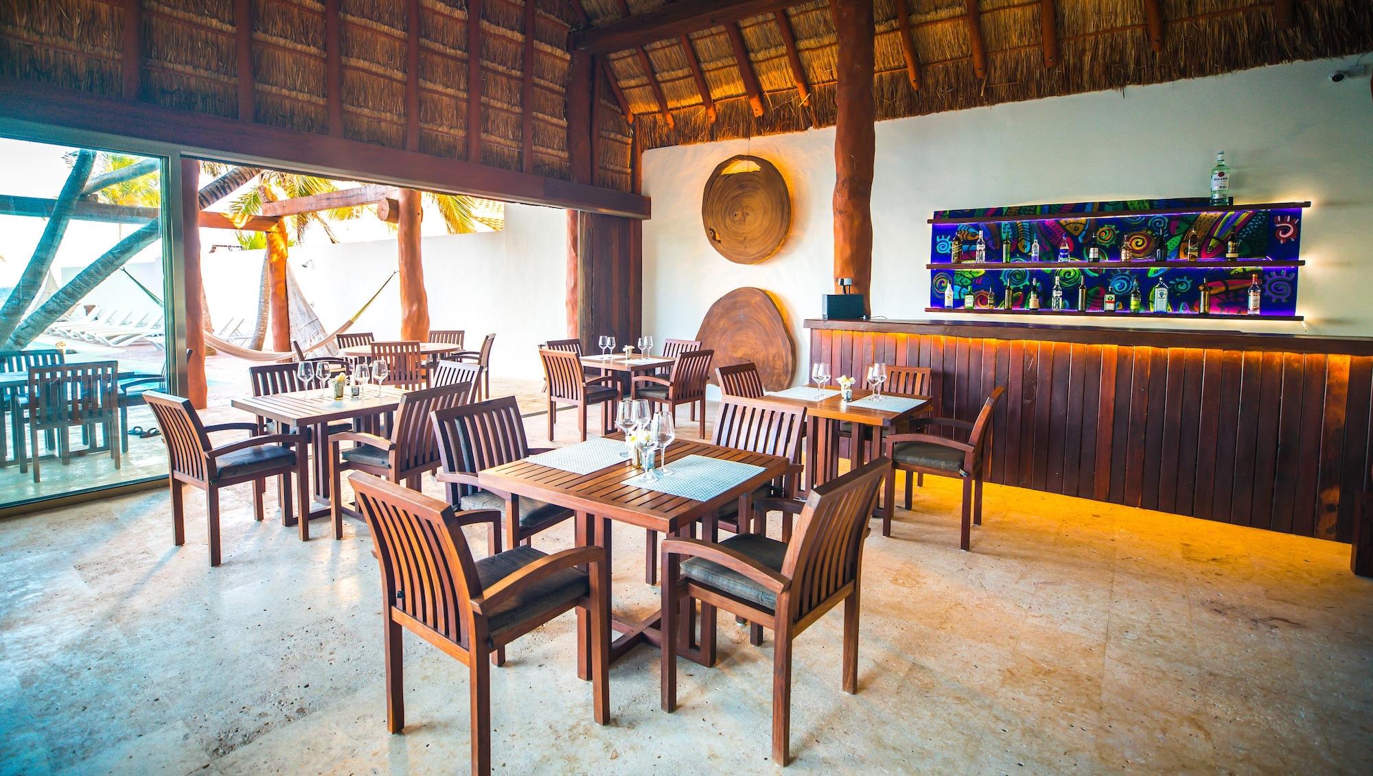 Casa Del Puerto By Mij - Beachfront