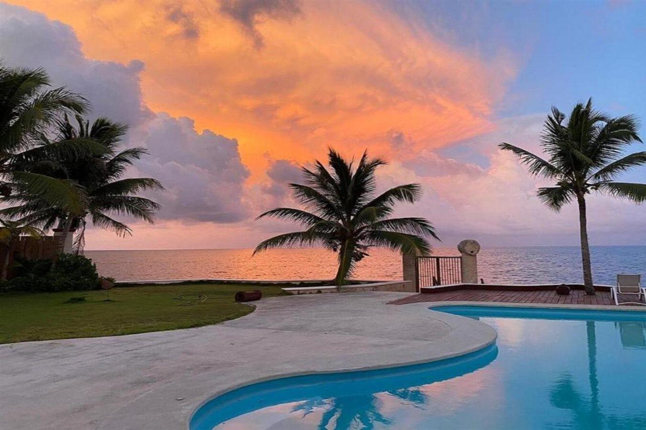 Hotel Casa Del Puerto By Mij - Beachfront 4*