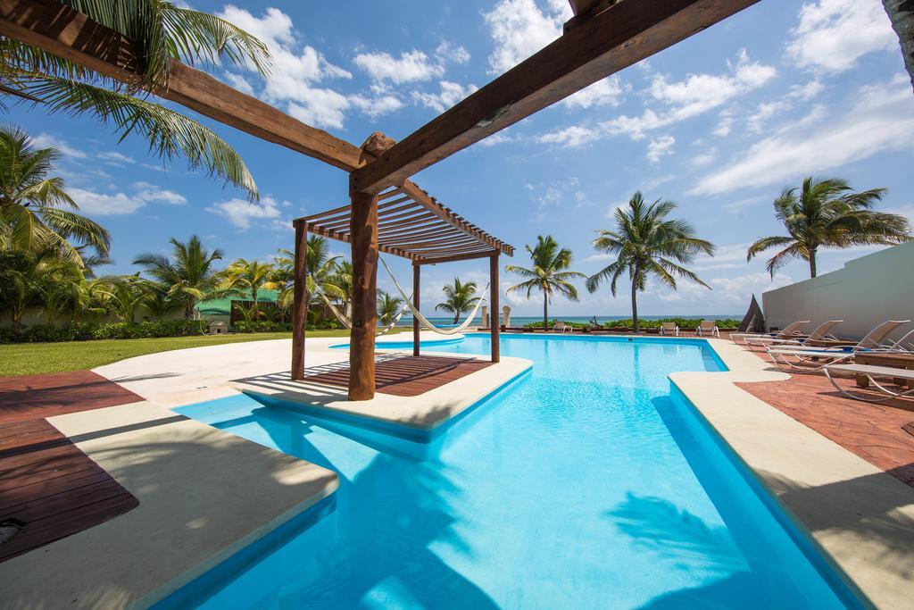 Hotel Casa Del Puerto By Mij - Beachfront 4*